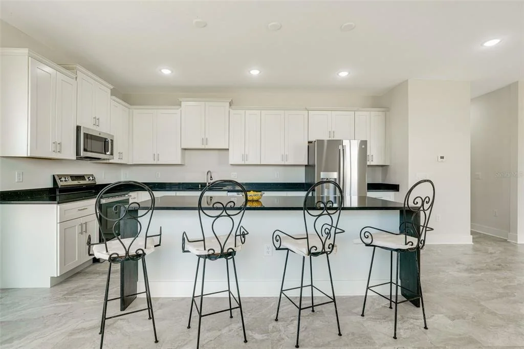 Photo of 384 BAYTREE DRIVE