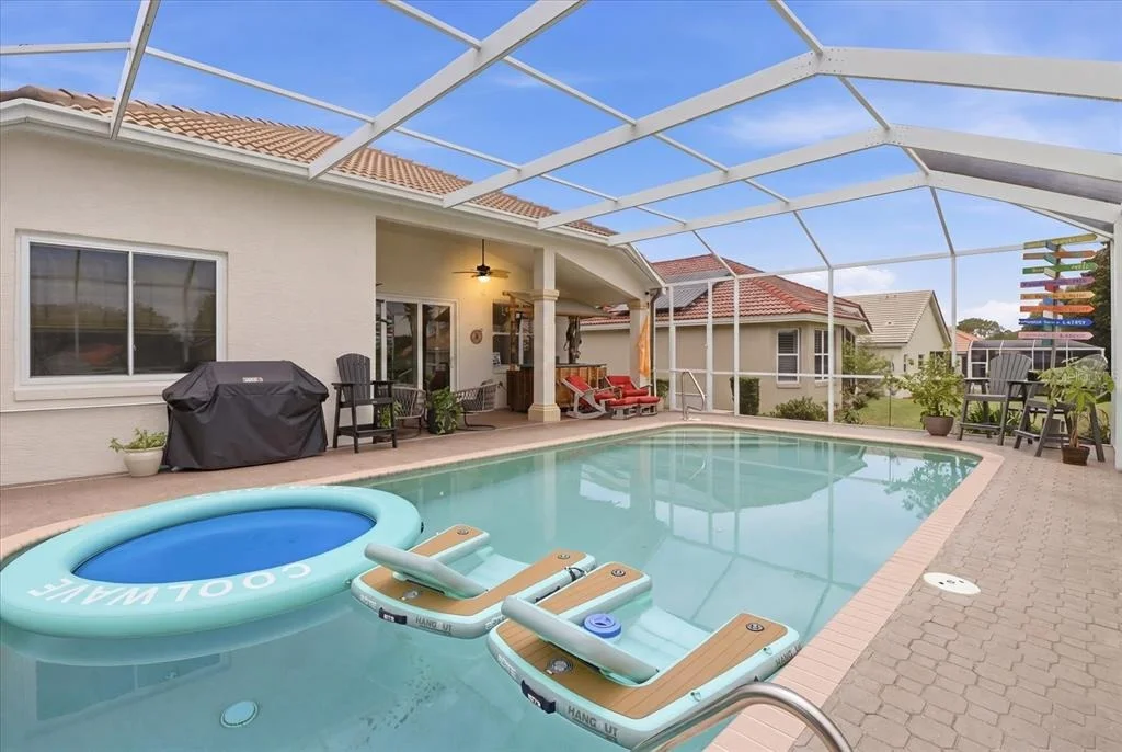 Photo of 1096 W DIAMOND SHORE LOOP