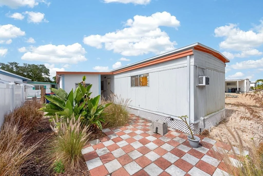 Photo of 3527 TIKI DRIVE
