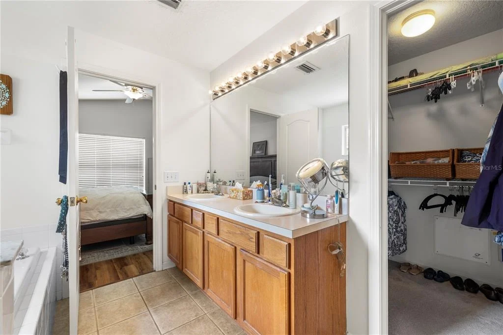 Photo of 10234 HUNTERS HAVEN BOULEVARD