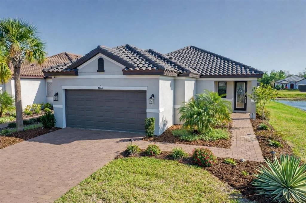 Photo of 4760 CRESTPOINT WAY