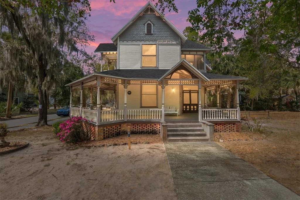 Photo of 306 NE 3RD STREET