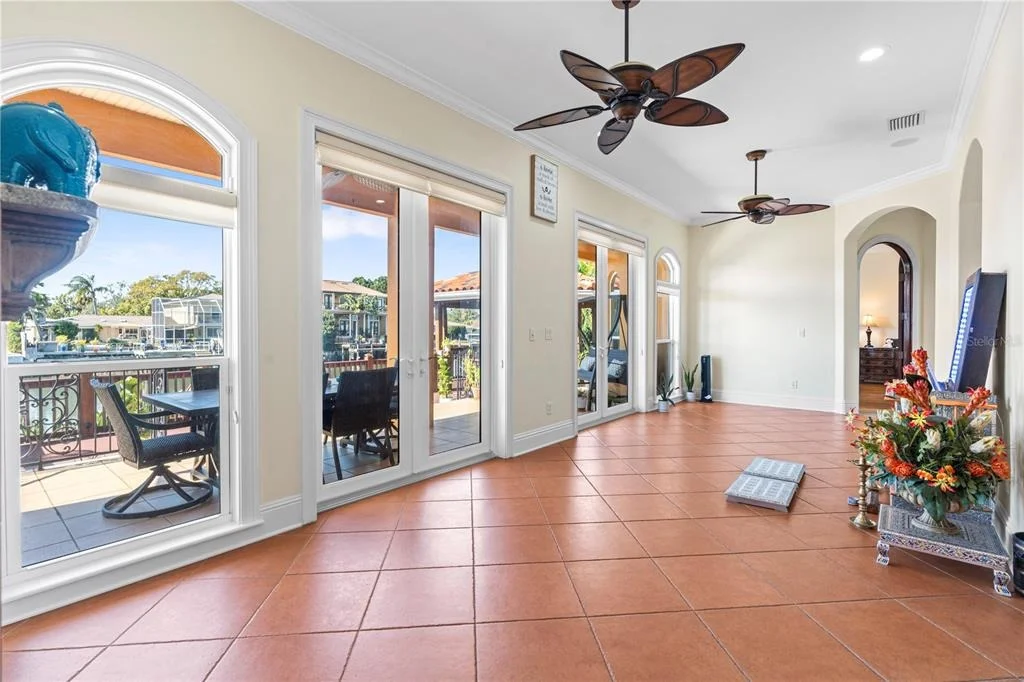 Photo of 3952 VERSAILLES DRIVE