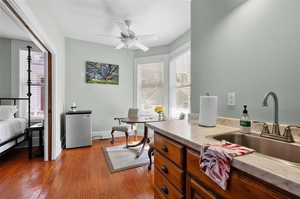 Photo of 205 SE 7TH STREET