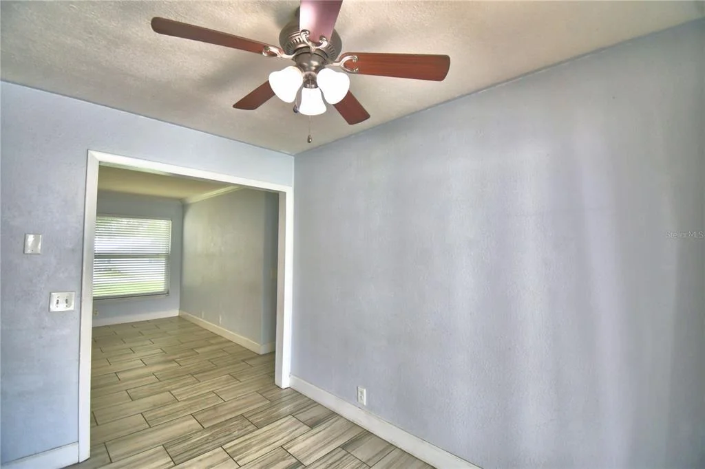 Photo of 153 BROWNING CIR