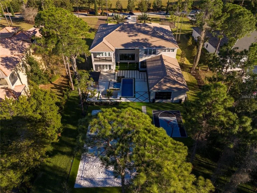 Photo of 15926 PENDIO DRIVE