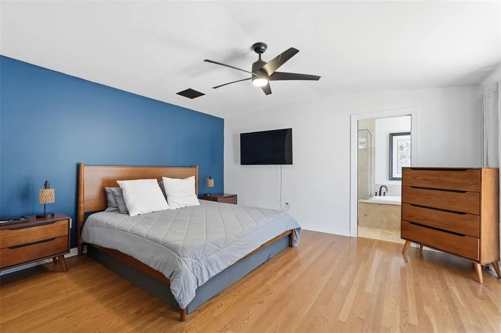 Photo of 517 AVERY AVENUE