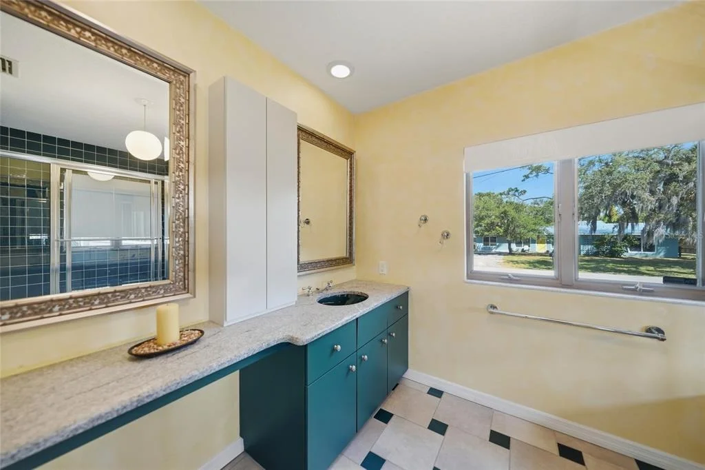 Photo of 4460 NORTHSHORE DRIVE