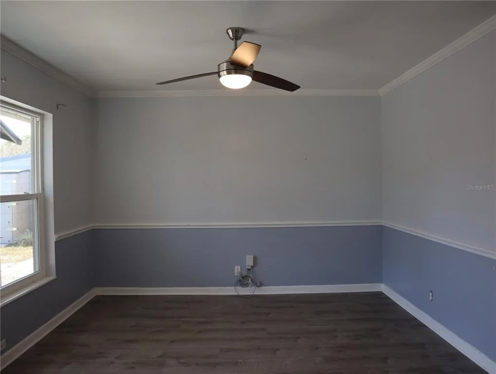 Photo of 940 OLEANDER DRIVE SE