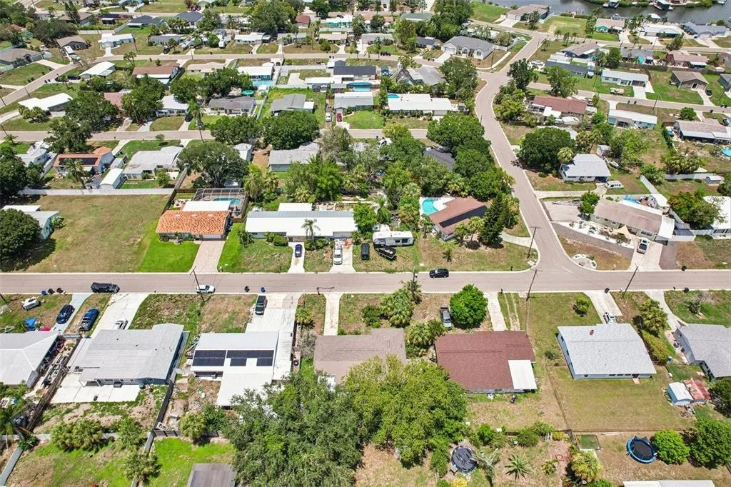 Photo of 520 FAIRFAX LANE