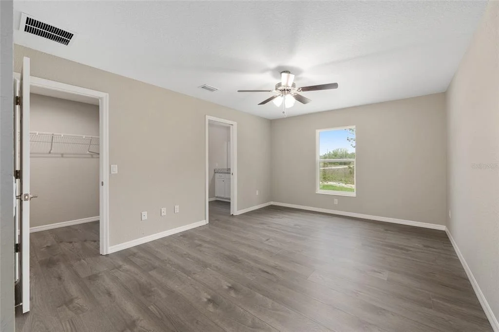 Photo of 3853 SW SOUNDVIEW DRIVE