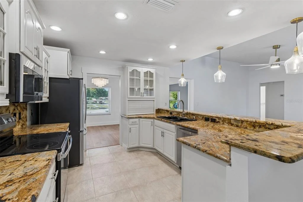 Photo of 16205 SAWGRASS CIRCLE