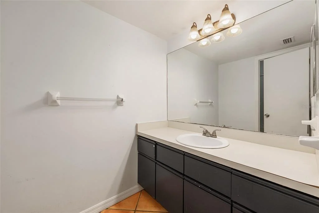 Photo of Unit K at 345 NW 48TH BOULEVARD