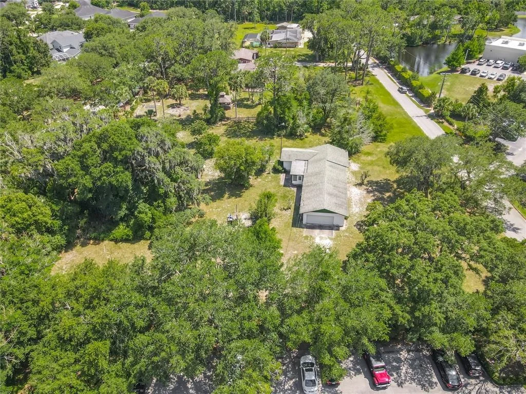 Photo of 10 MIRROR LAKE DRIVE