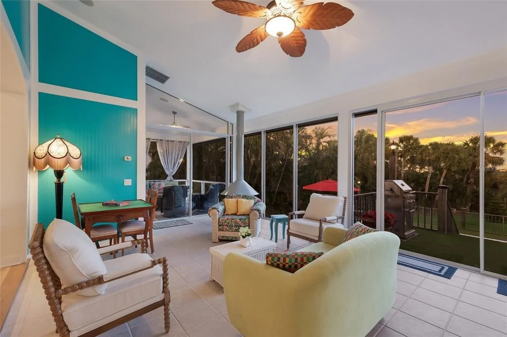 Photo of 10110 CREEKSIDE DRIVE