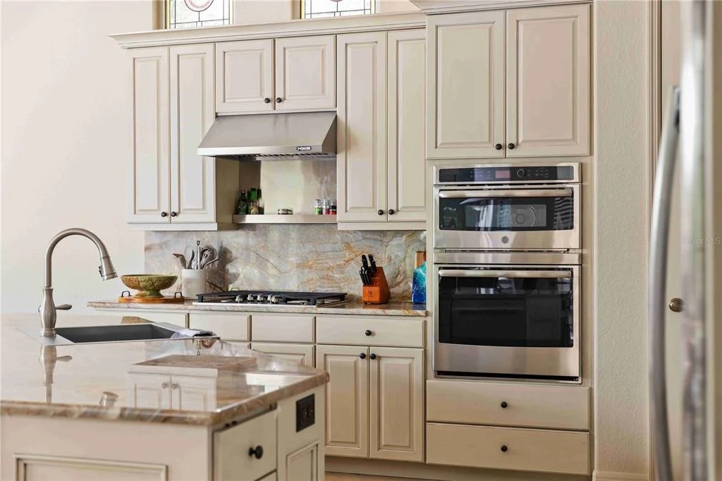 Photo of 10006 DISCOVERY TERRACE