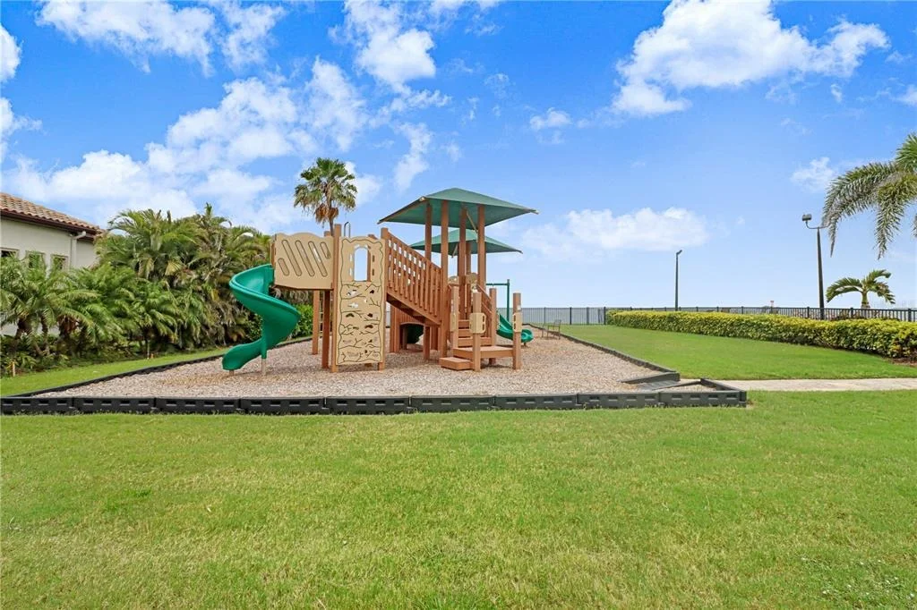 Photo of 6104 LAGOMAR LANE