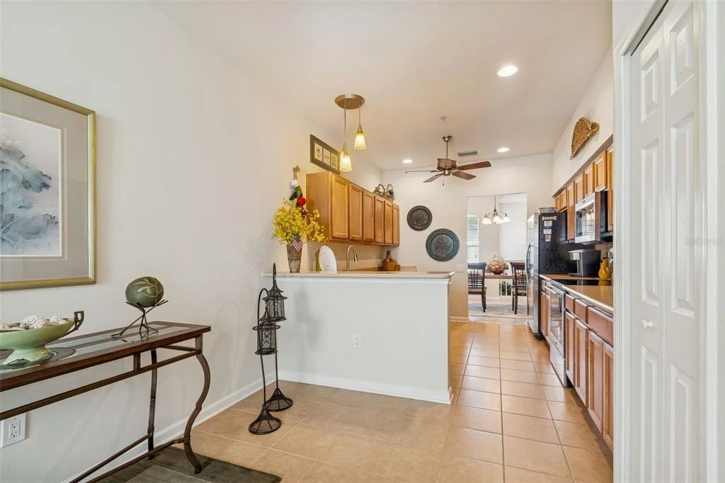 Photo of 894 LANTERN WAY