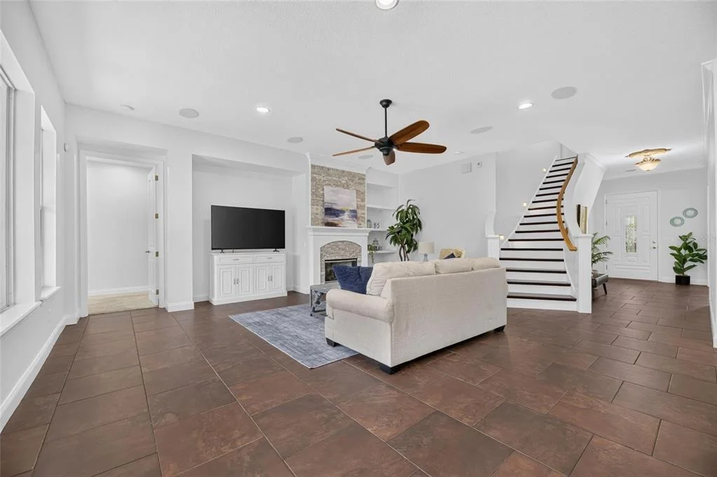 Photo of 824 ISLEBAY DRIVE