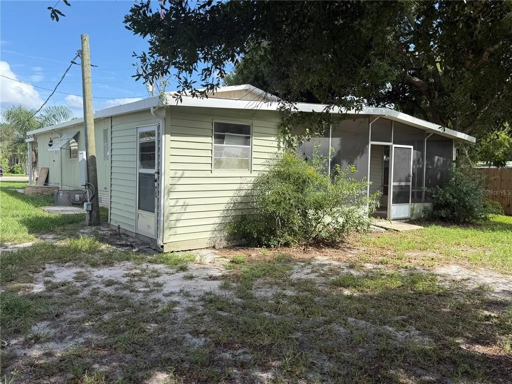 Photo of 26139 ROSE LANE