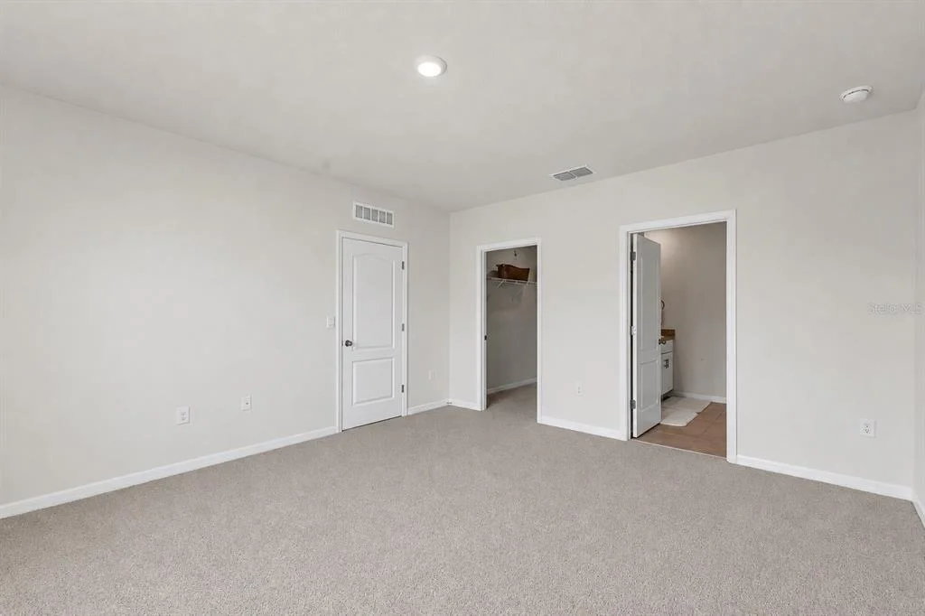 Photo of 1702 WALNUT CRK DRIVE