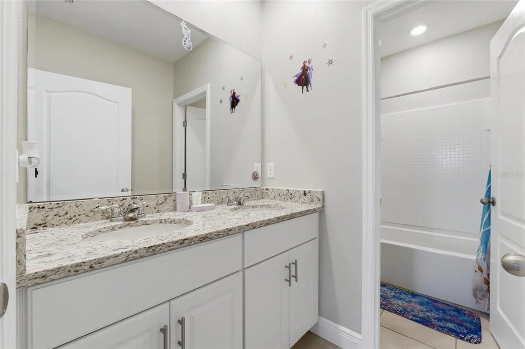 Photo of 7635 OAKMOSS LOOP