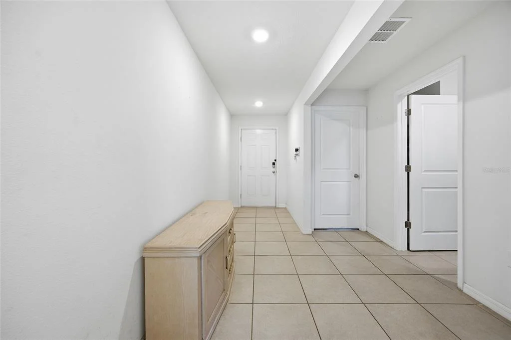Photo of 273 HICKORY COURSE RADIAL