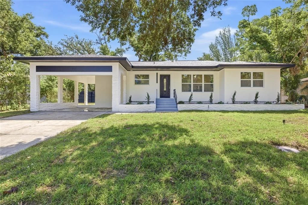 Photo of 111 ORANGEVIEW AVENUE