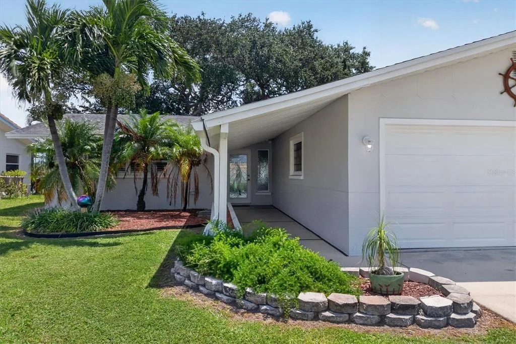 Photo of 541 LILLIAN DRIVE