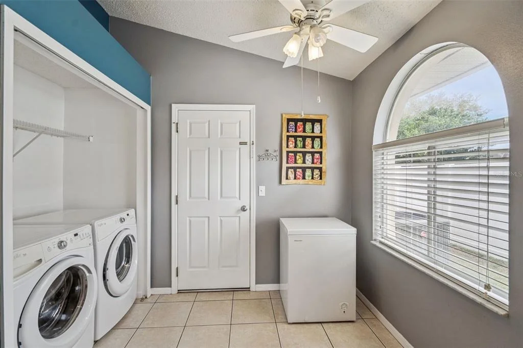 Photo of 527 DURANGO LOOP STREET