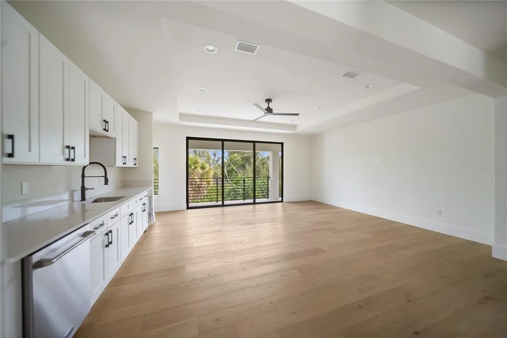 Photo of 626 BUTTONWOOD DRIVE