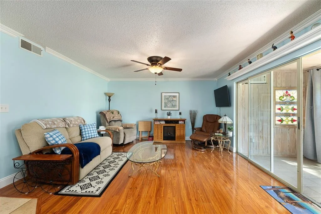Photo of Unit A at 749 MIDWAY DRIVE