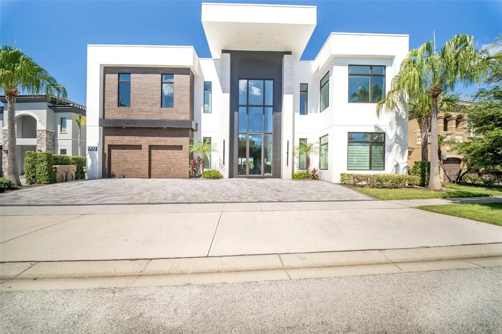 Photo of 900 GOLDEN BEAR DRIVE