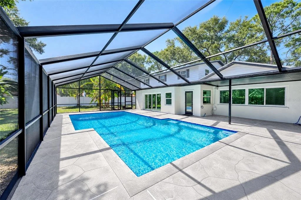 Photo of 1595 OAK LANE