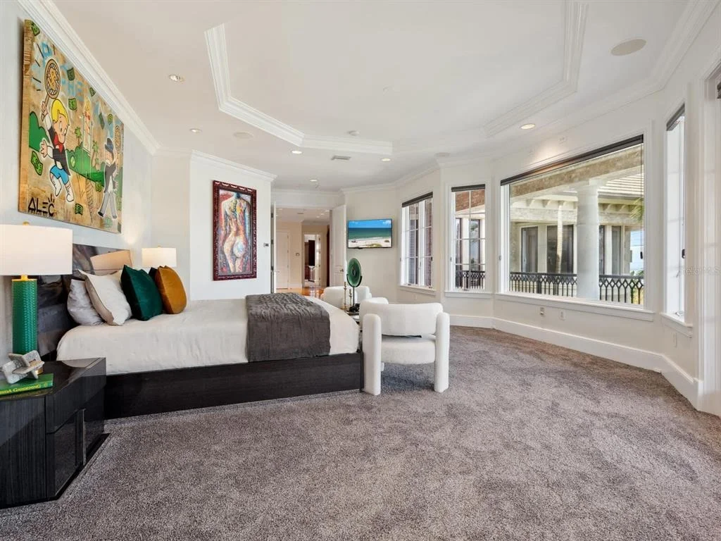 Photo of 1423 HILLVIEW DRIVE
