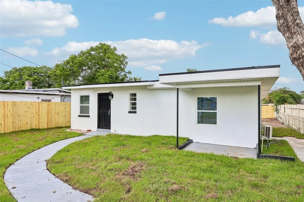 Photo of 918 FERNDELL ROAD