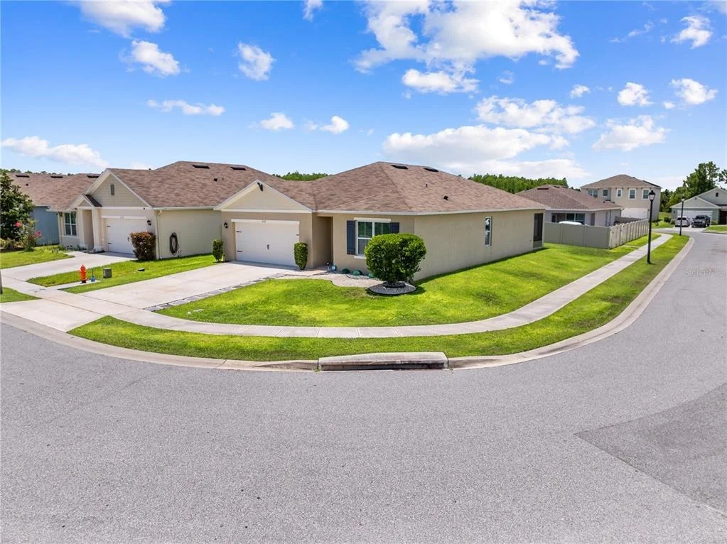 Photo of 1242 IGUANA LOOP