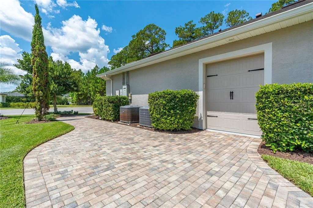 Photo of 214 ASHWOOD COURT