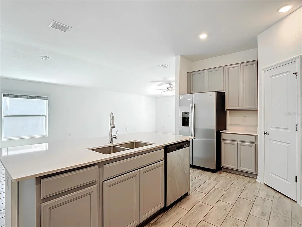 Photo of 441 MACARTHUR STREET