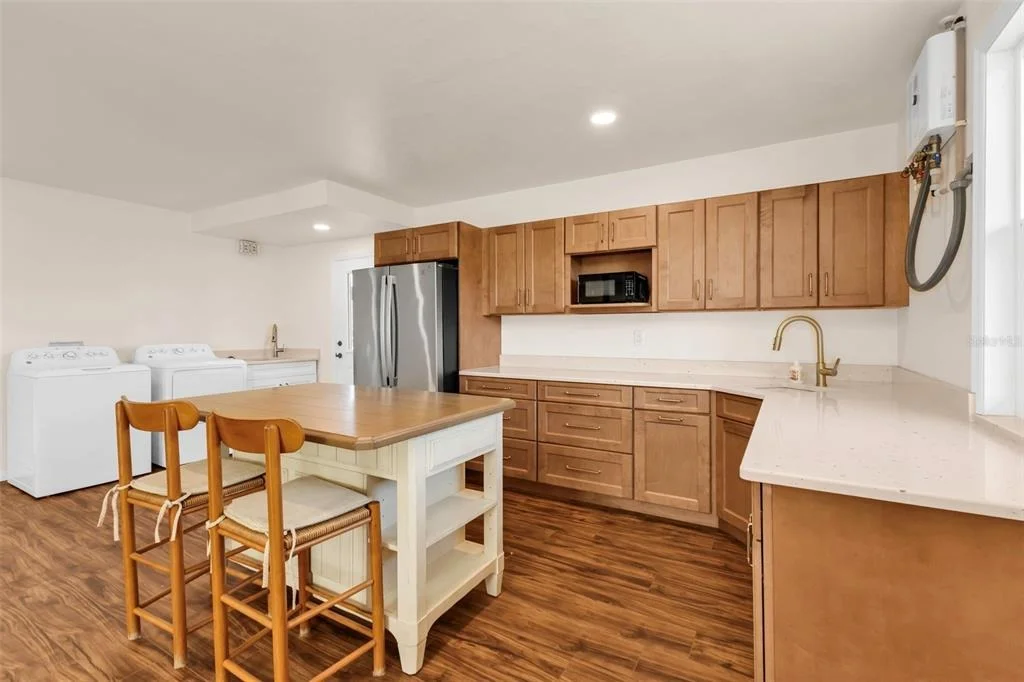 Photo of 3129 BANYAN WAY