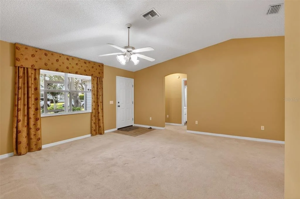 Photo of 728 RIVERA ROAD