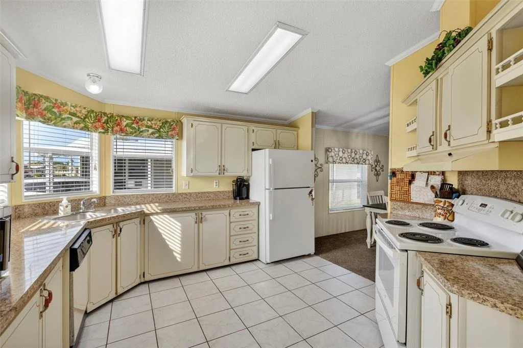 Photo of 512 LA PLAYA CIRCLE