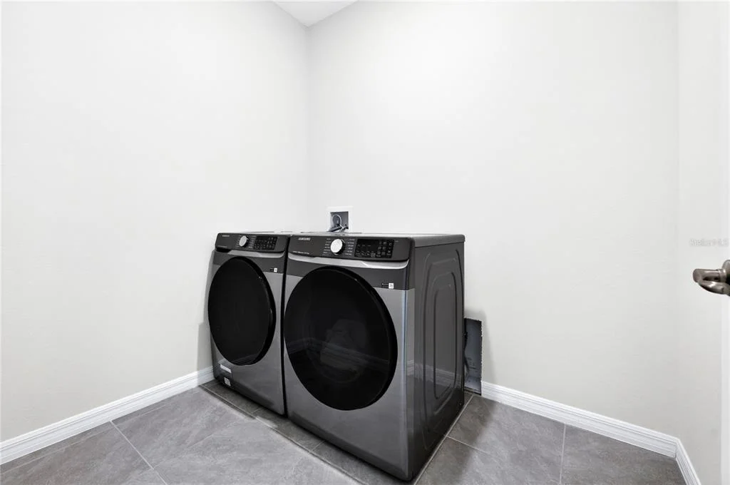 Photo of 4975 NW 39TH LOOP