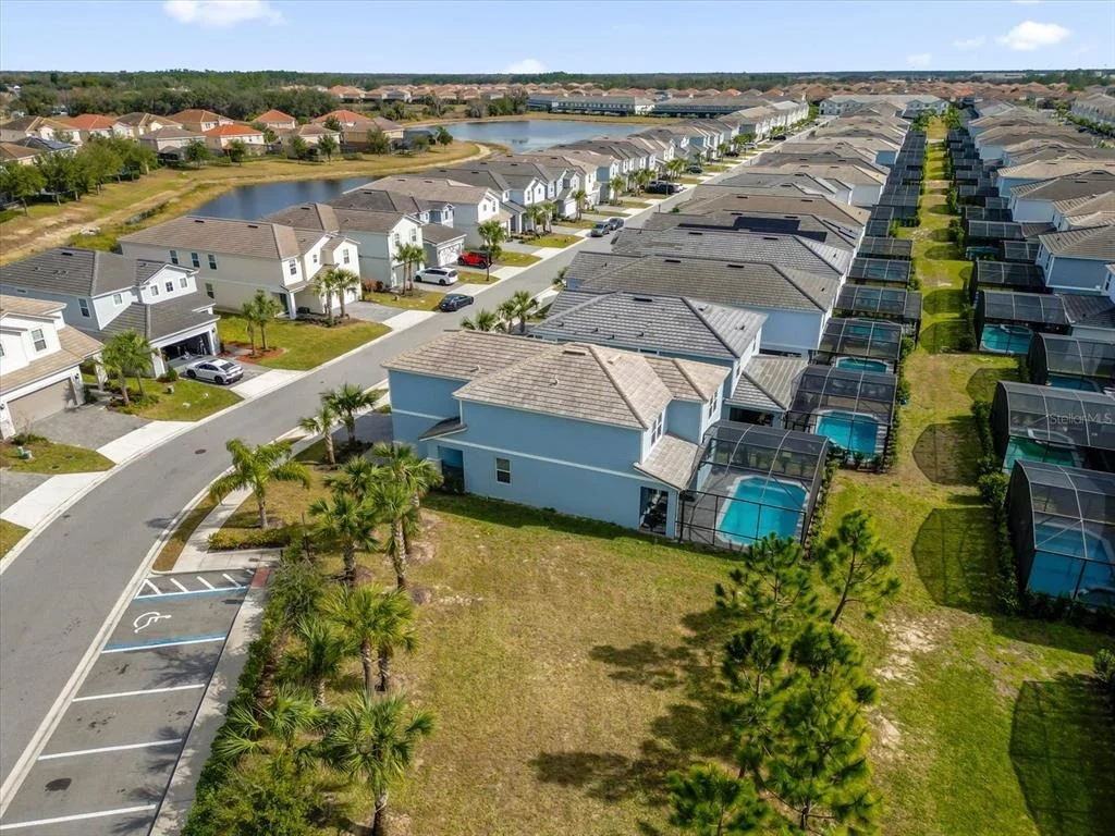 Photo of 7260 OAKMOSS LOOP
