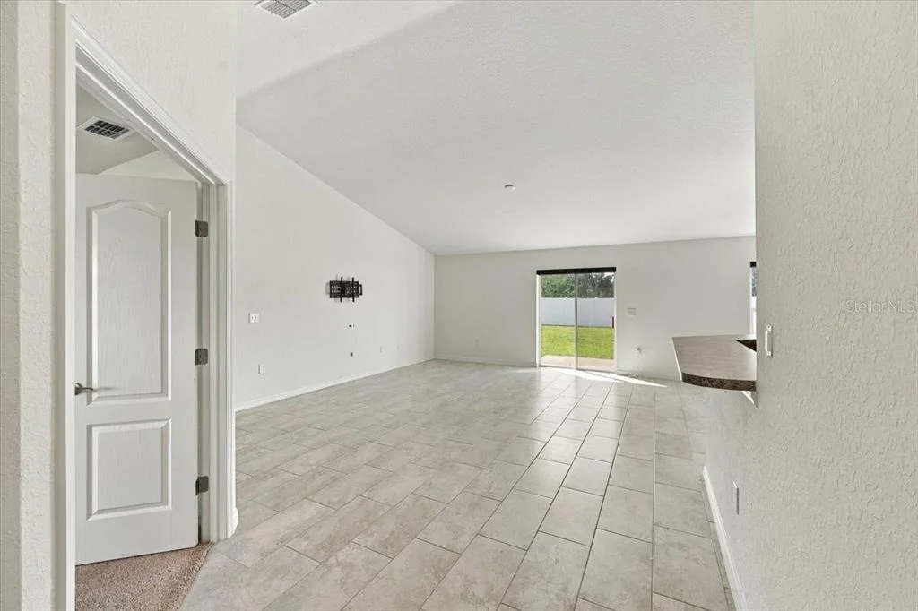 Photo of 912 LOCHLAND LOOP