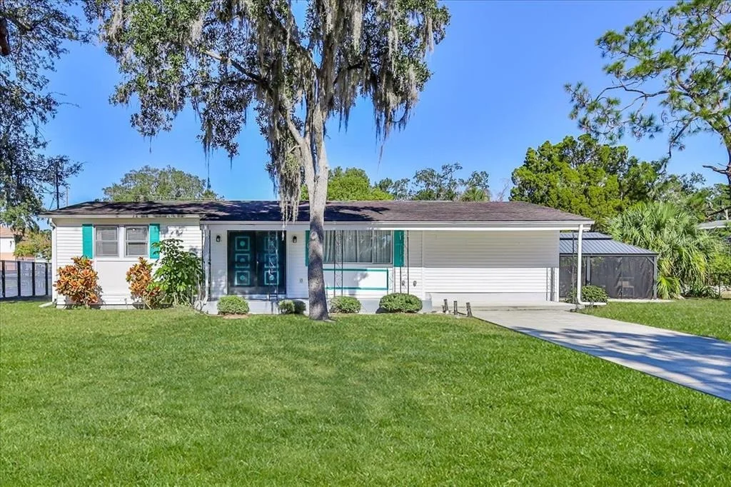 Photo of 5261 CIRCLE DRIVE