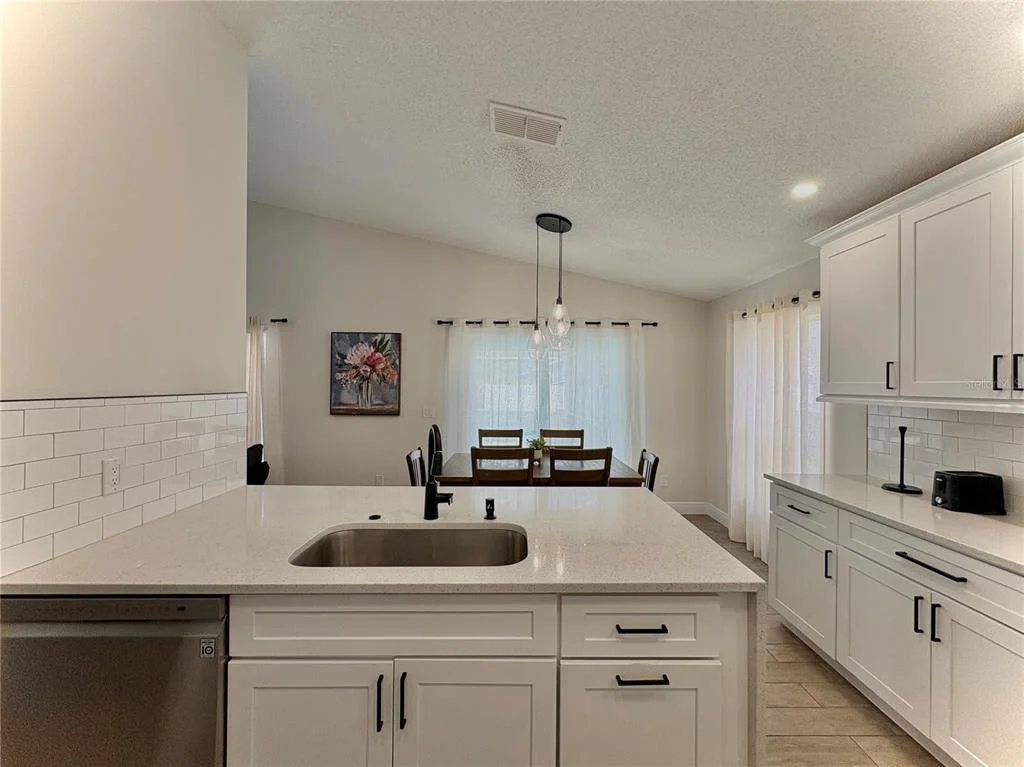 Photo of 154 CASTLEMAIN CIRCLE