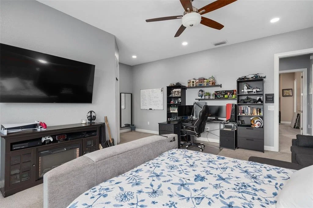 Photo of 9057 BALMORAL MEWS SQUARE