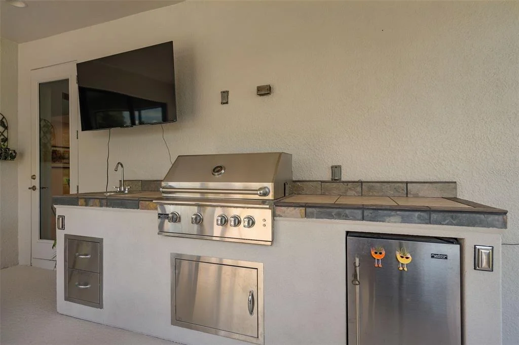 Photo of 2330 HAMILTON RIDGE ROAD