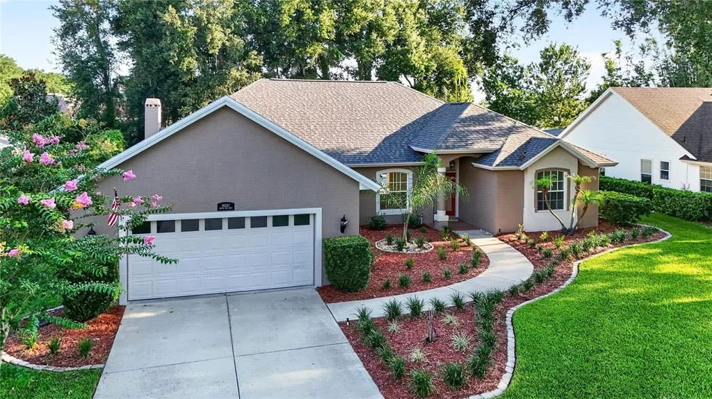 Photo of 19337 SPRING OAK DRIVE